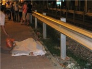 Bóng đá anh, ngoại hạng anh, lịch thi đấu euro 2012,  Cố vượt rào chắn đường sắt, một phụ nữ tử vong